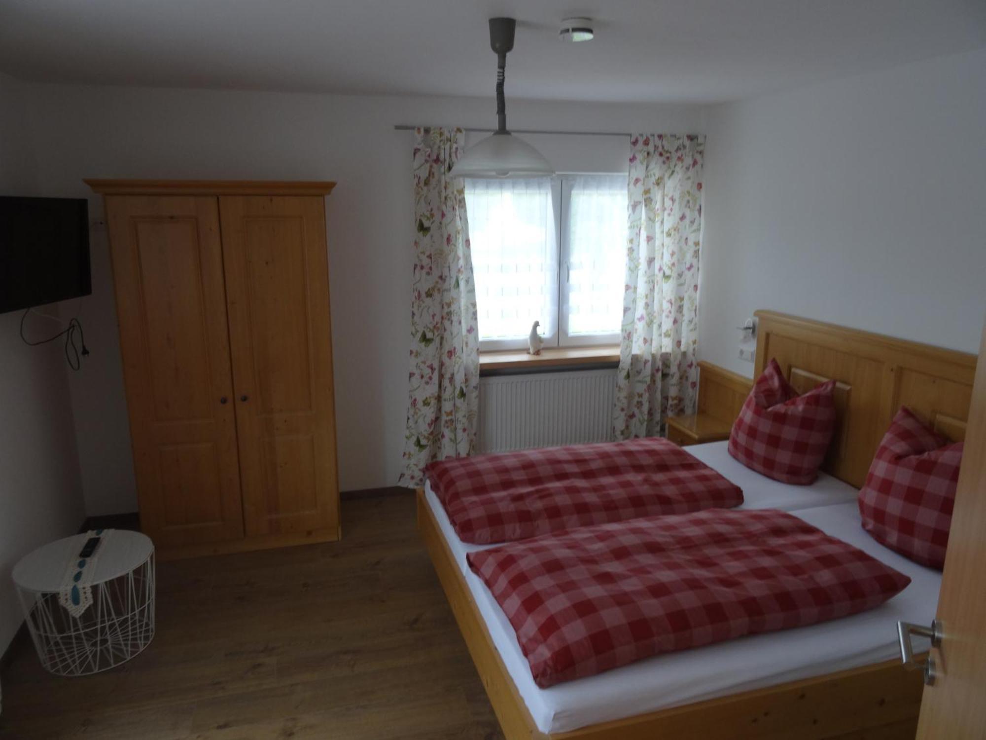 Gaestehaus Erika - Chiemgau Karte Inzell Bagian luar foto