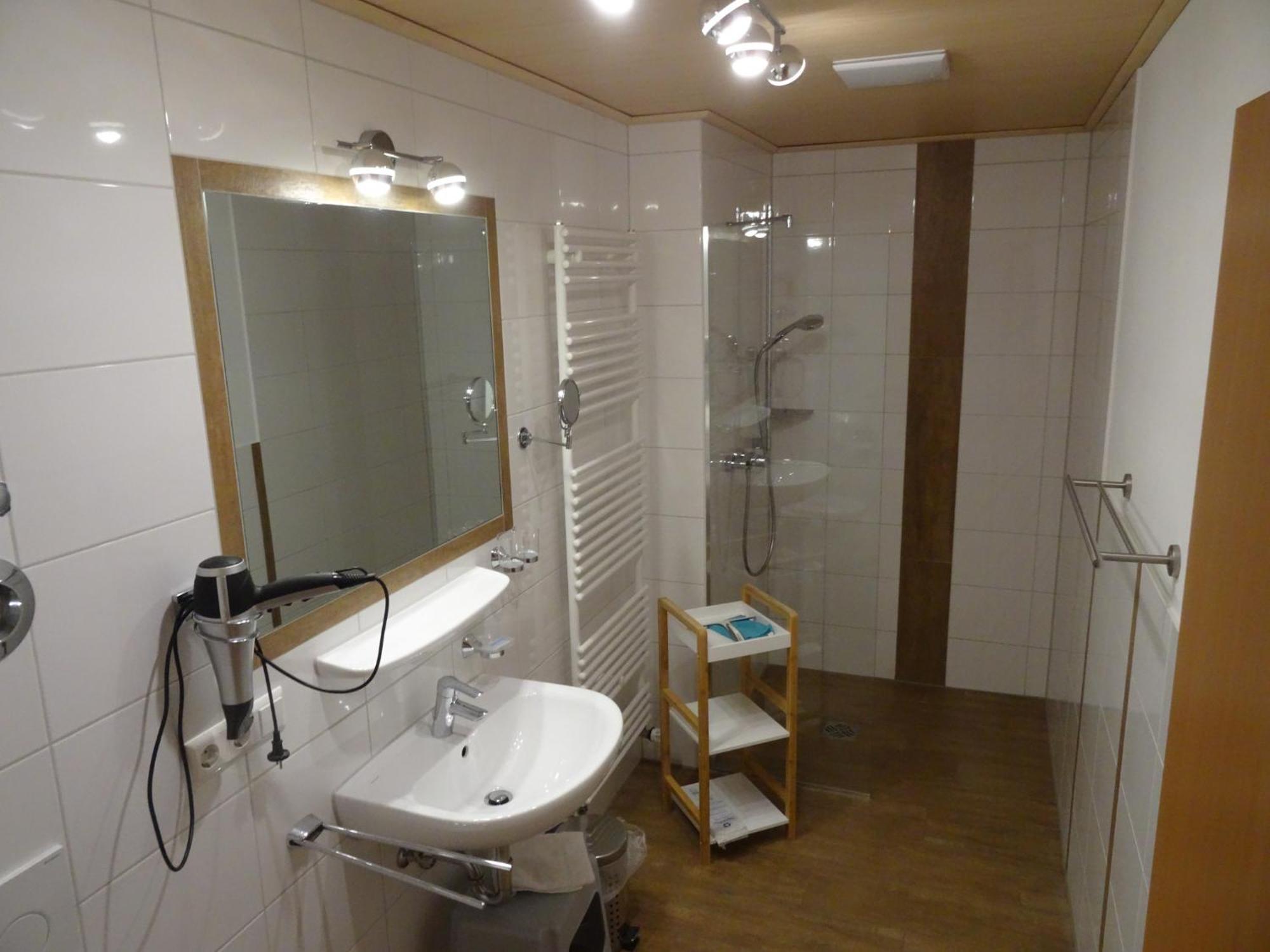 Gaestehaus Erika - Chiemgau Karte Inzell Bagian luar foto